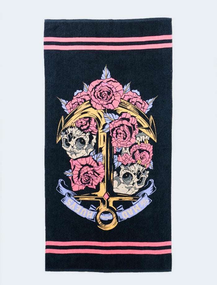 Skulls & Roses Beach Towel