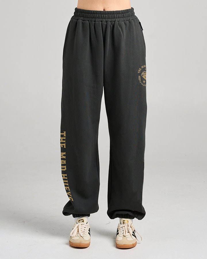Close Chest - Womens Trackpant - Black