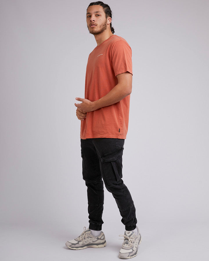 Essential T-Shirt - Amber