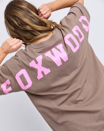Foxwood Interval Tee - Brown/Bright Pink