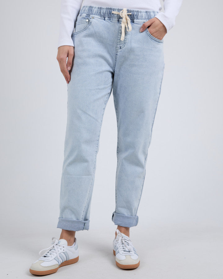 Juliette Jogger Jean - Vintage Pale Blue