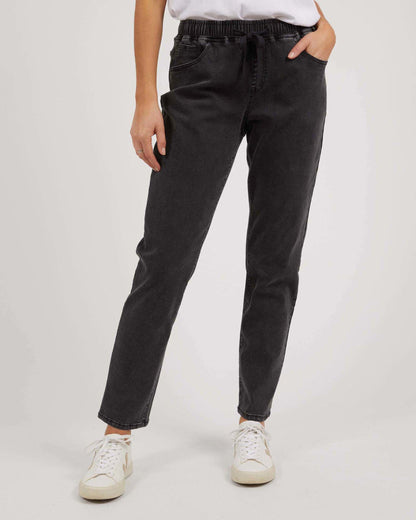 Juliette Jogger Jean - Washed Black