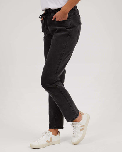 Juliette Jogger Jean - Washed Black