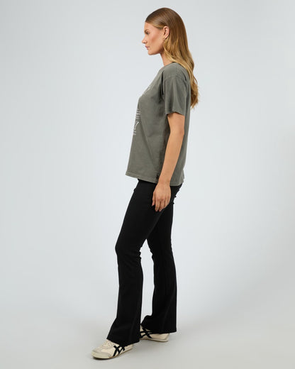 Palm Chill Tee - Charcoal