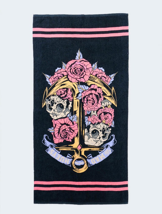 Skulls & Roses Beach Towel