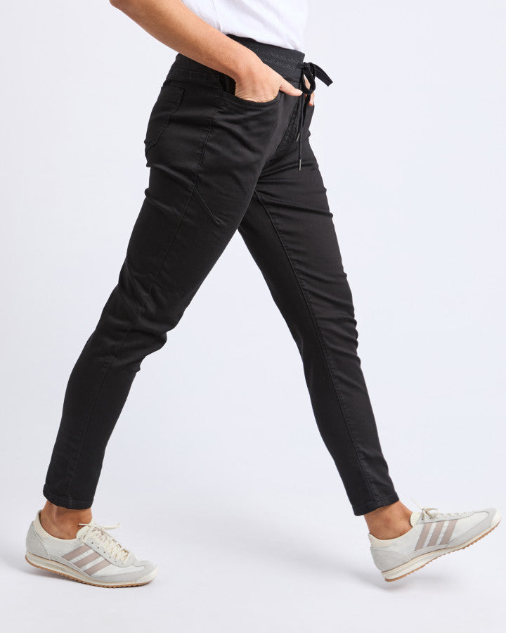 Sylvia Jogger - Black