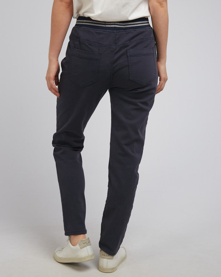 Sylvia Jogger - Navy