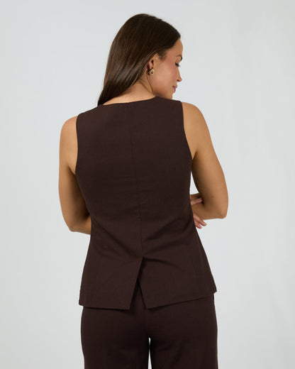 Tallow Vest - Chocolate